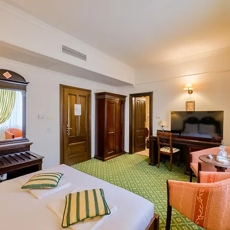 Classico Hotel 3*